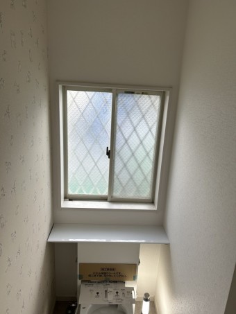 トイレ取付中 トイレ取付中